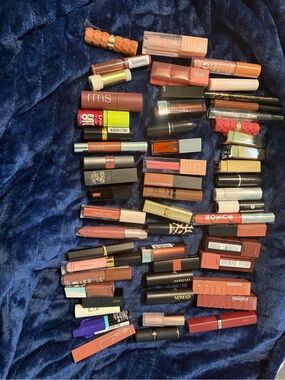 Assorted Nude & Rose Lipstick Lot